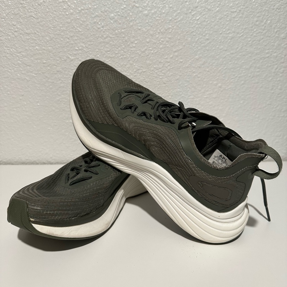 APL Women’s Sneakers